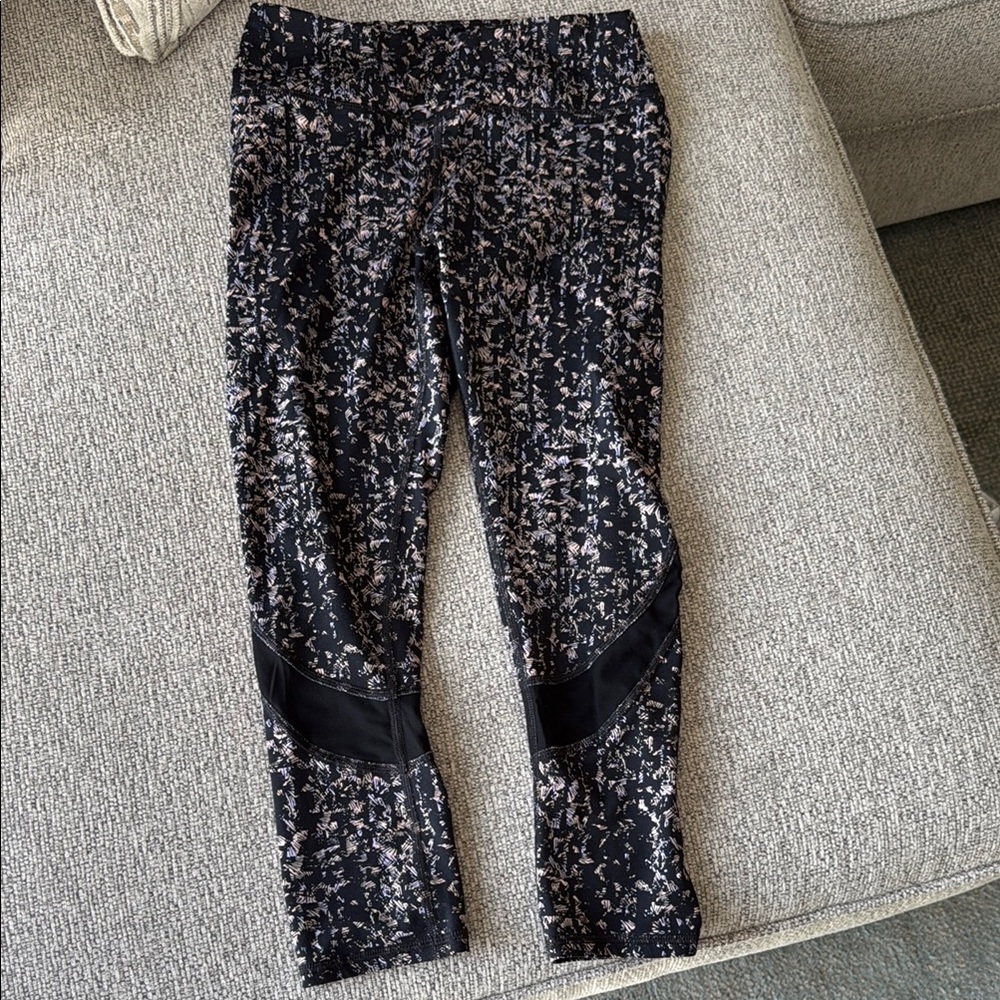 GAIAM Black and Pink Patterned Leggings